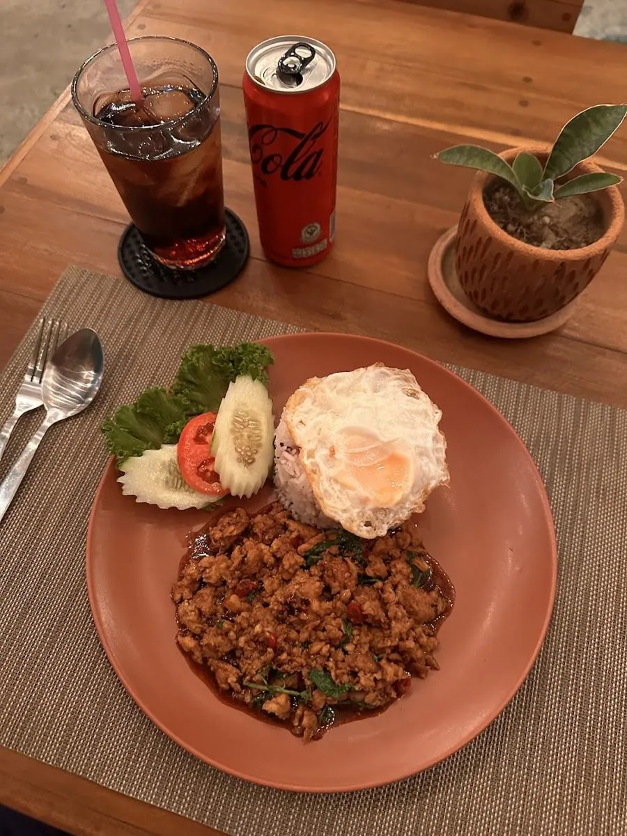 A plate of food at Crash, Kamala