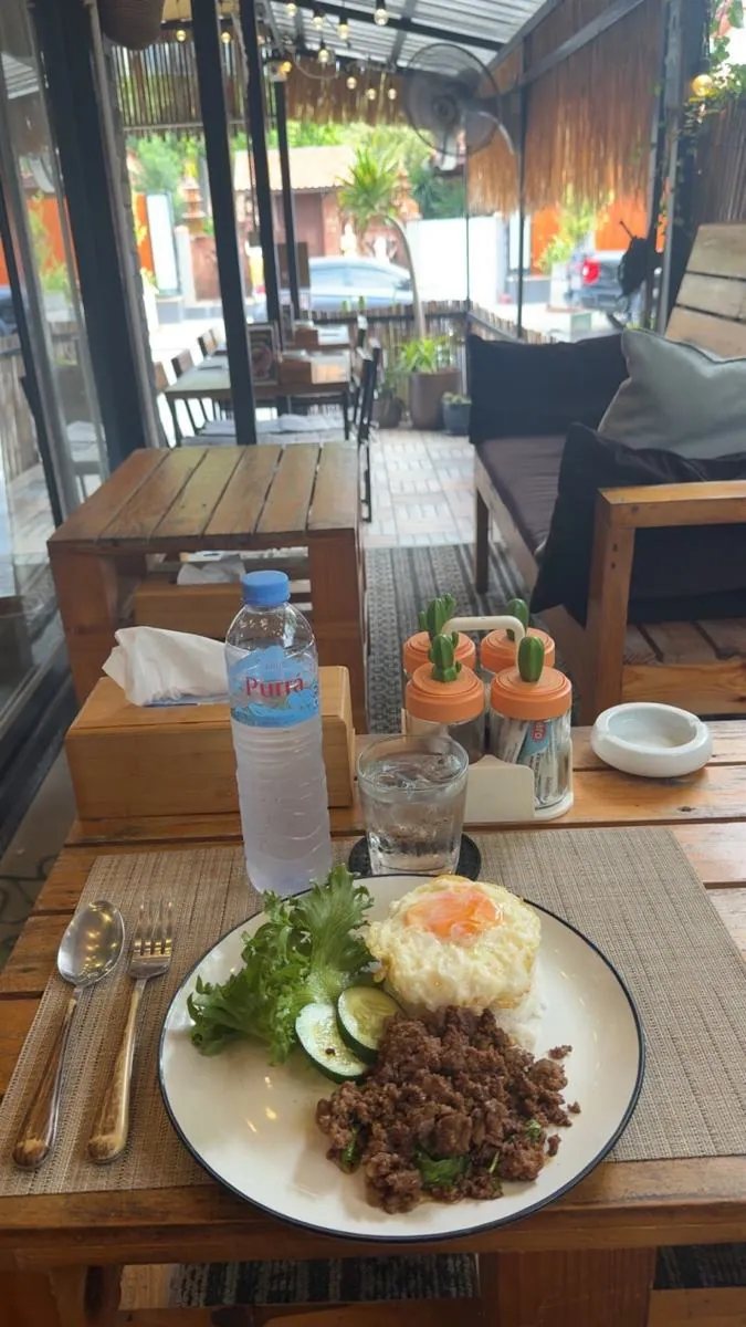 A plate of food at Crash, Kamala